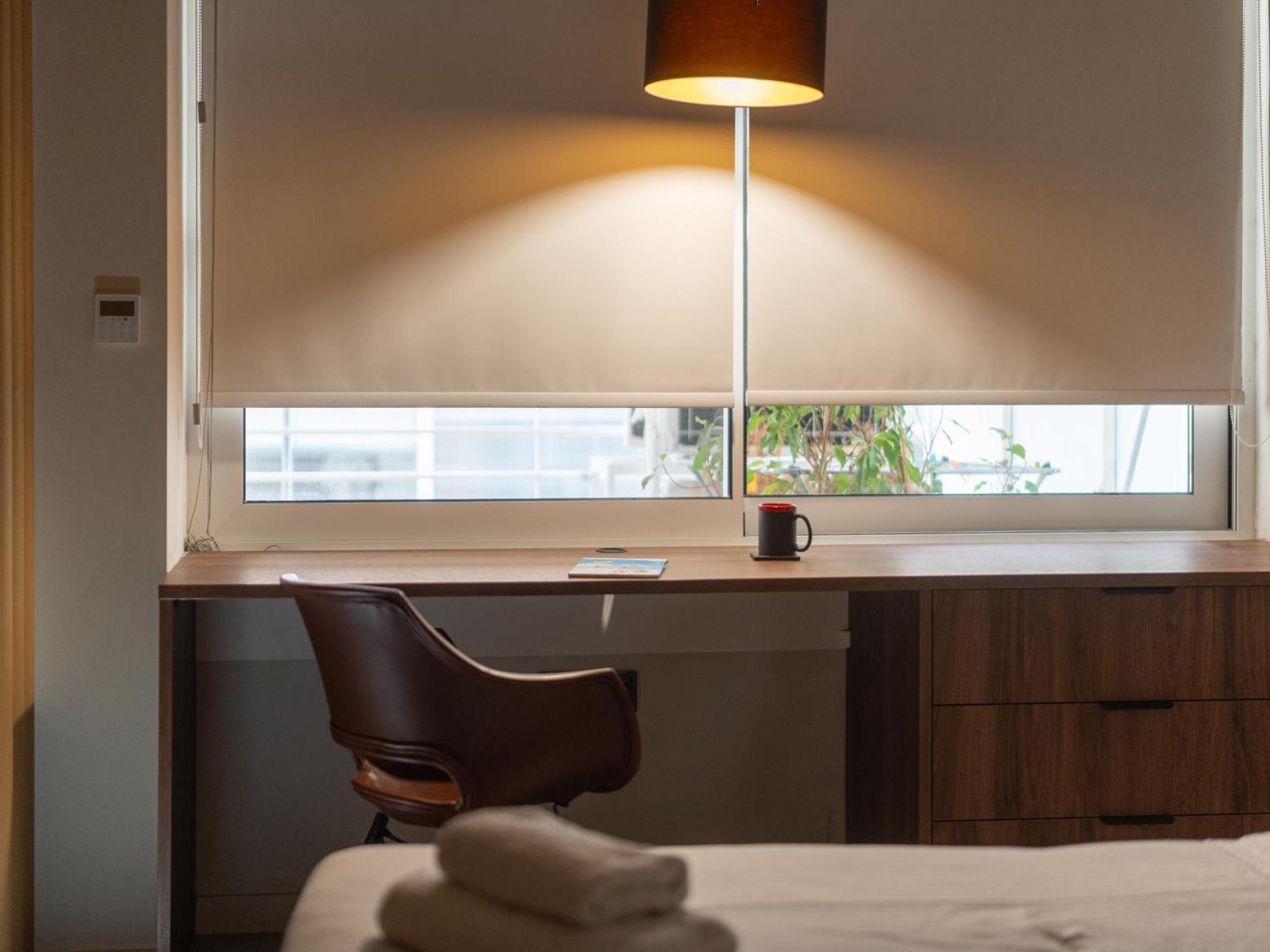 A Place 4U No6 - City Escape With Balcony Lounge & Open Living Space Αθήνα Εξωτερικό φωτογραφία