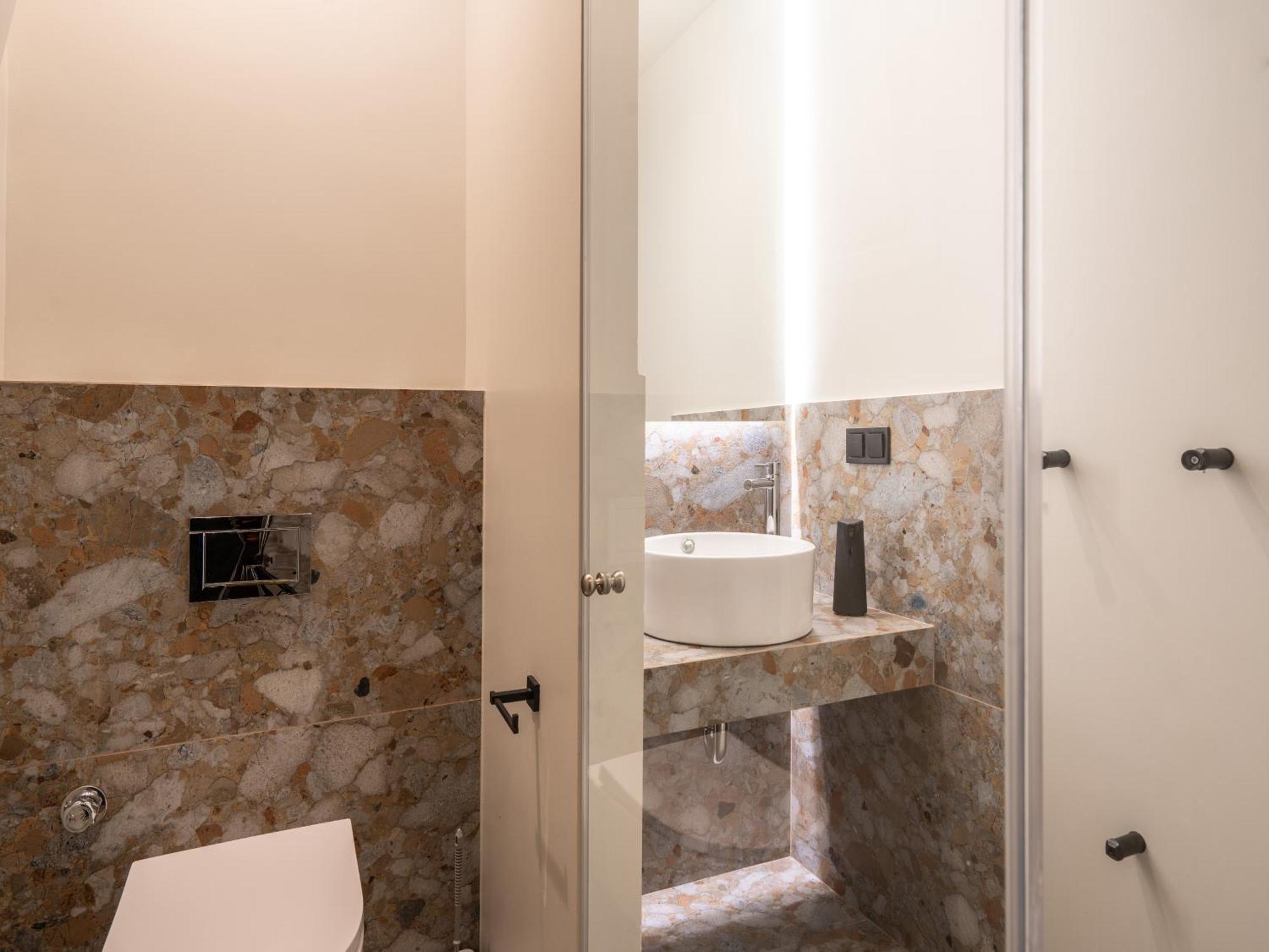 A Place 4U No6 - City Escape With Balcony Lounge & Open Living Space Αθήνα Εξωτερικό φωτογραφία