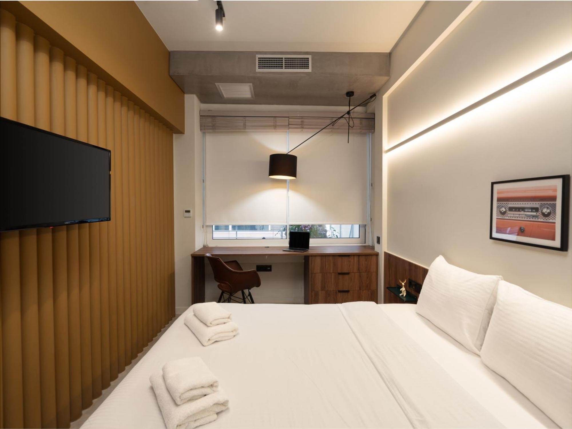 A Place 4U No6 - City Escape With Balcony Lounge & Open Living Space Αθήνα Εξωτερικό φωτογραφία
