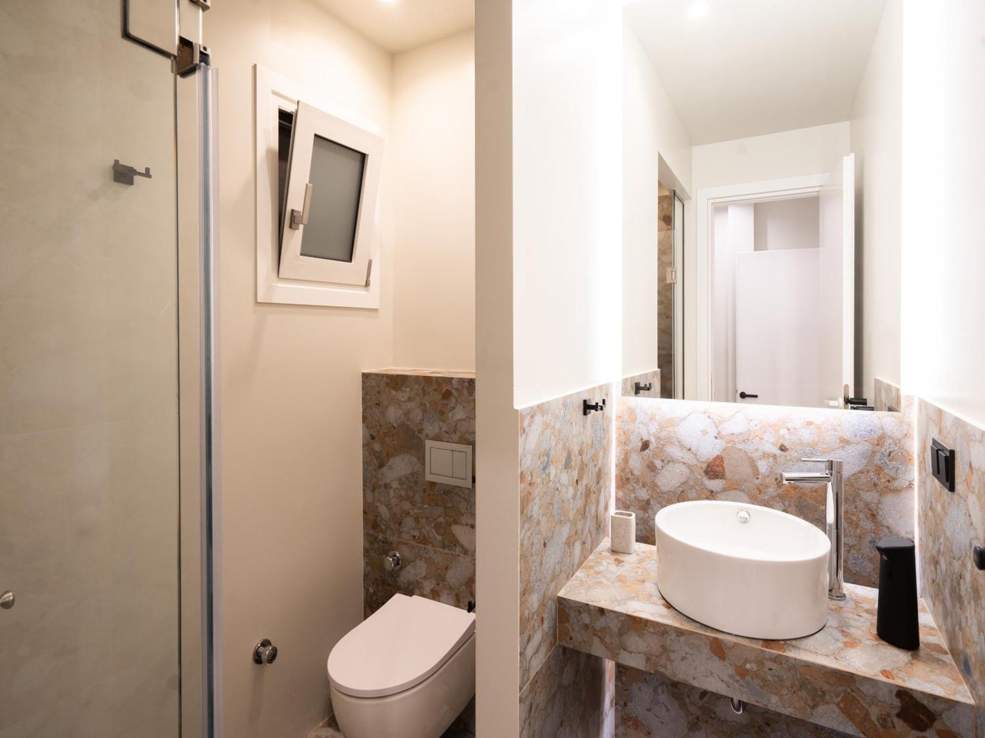 A Place 4U No6 - City Escape With Balcony Lounge & Open Living Space Αθήνα Εξωτερικό φωτογραφία