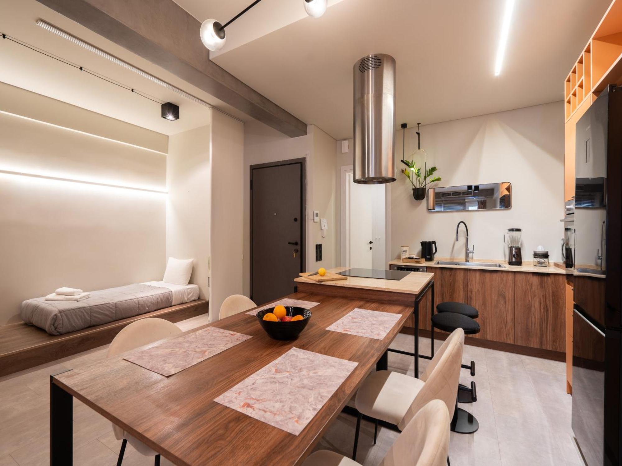 A Place 4U No6 - City Escape With Balcony Lounge & Open Living Space Αθήνα Εξωτερικό φωτογραφία